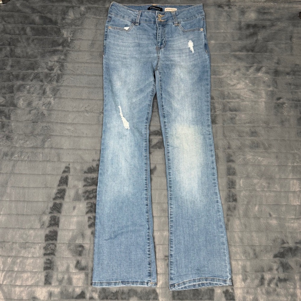 BCBGeneration Mid Rise Bootcut Jeans Distressed Light Wash Denim Size 7/28
